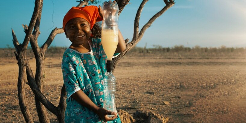these 3D printed caps transform any bottle into a portable water filtration system  