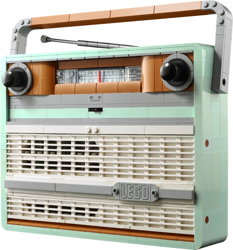 functional lego retro radio