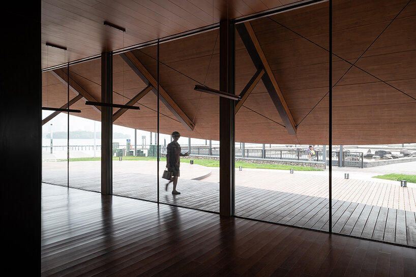 view of the eaves from indoors