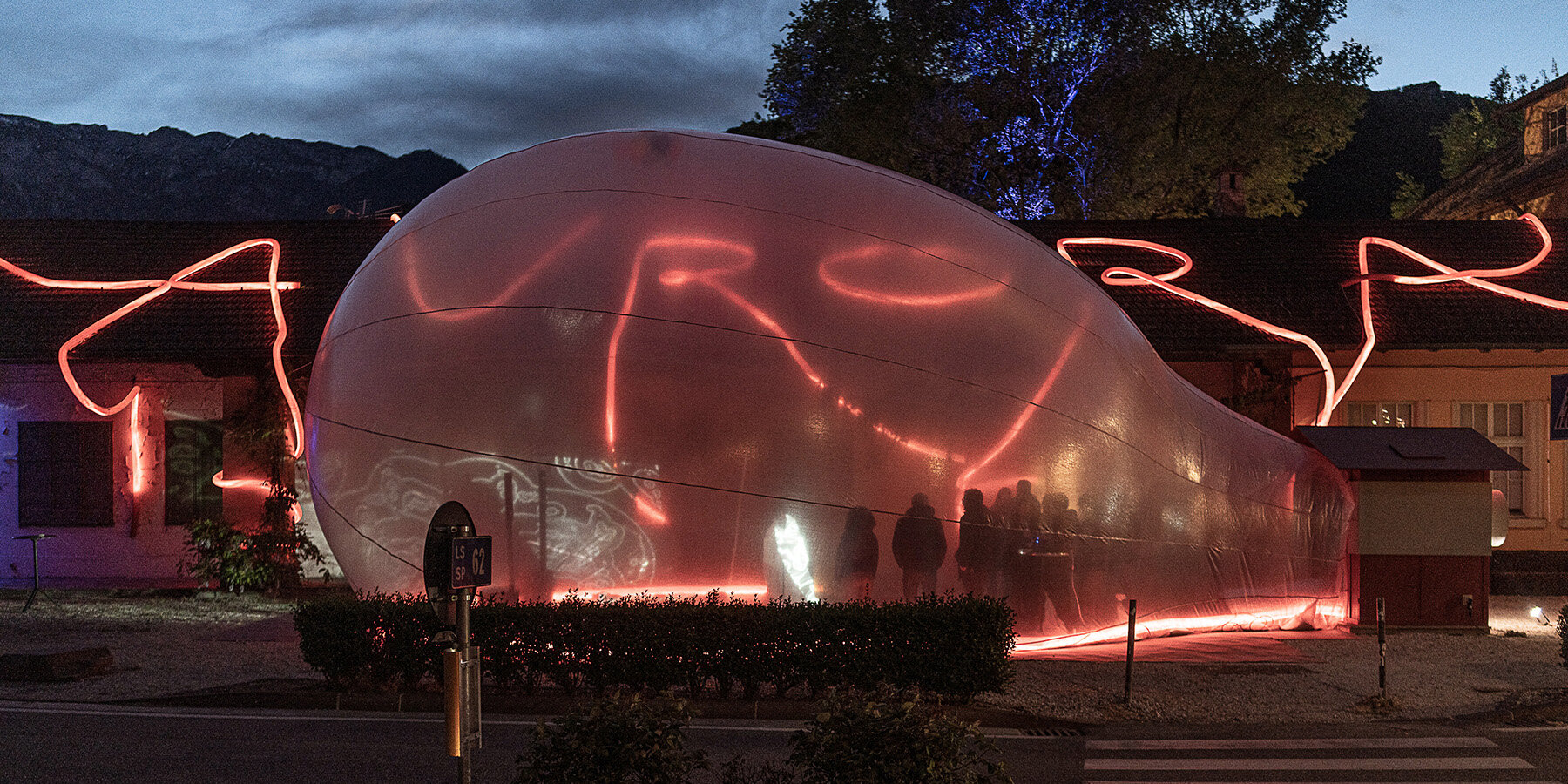 kami-from-the-sky-aur-ora-italy-moradavaga-designboom-1800-3