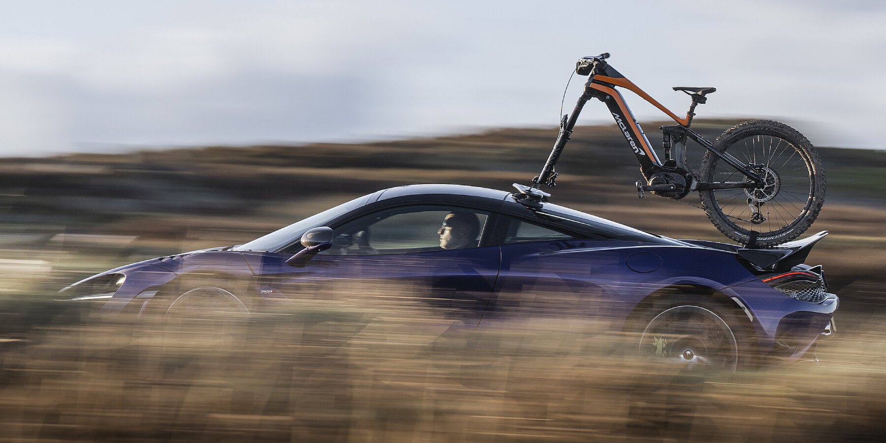 mclaren-hyper-ebikes-carbon-fiber-extreme-sport-designboom-ban2