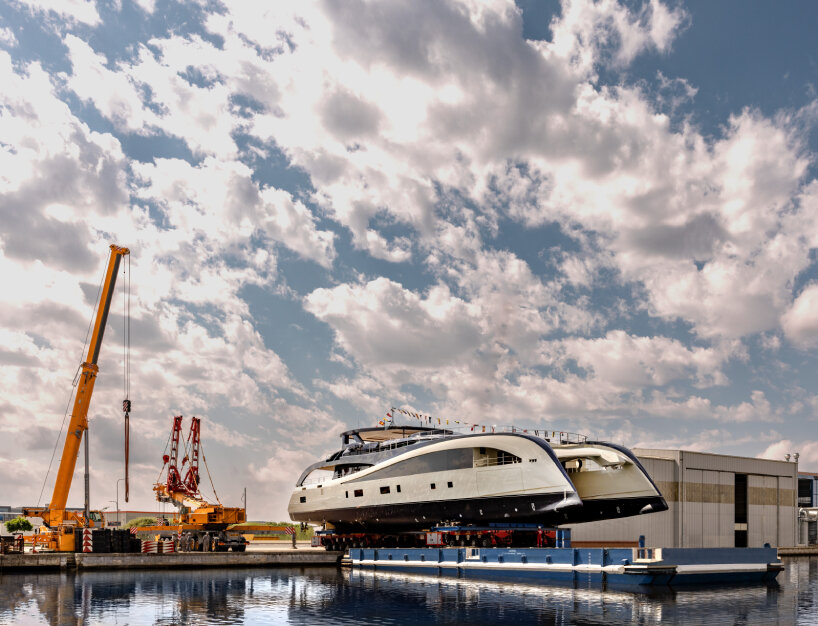 rossinavi hybrid-electric AI catamaran M/Y seawolf X