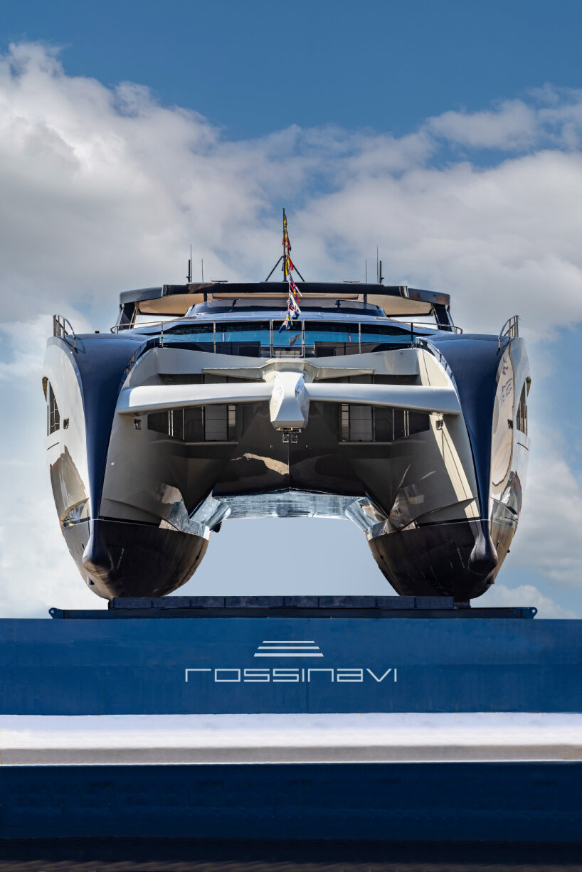 rossinavi hybrid-electric AI catamaran M/Y seawolf X