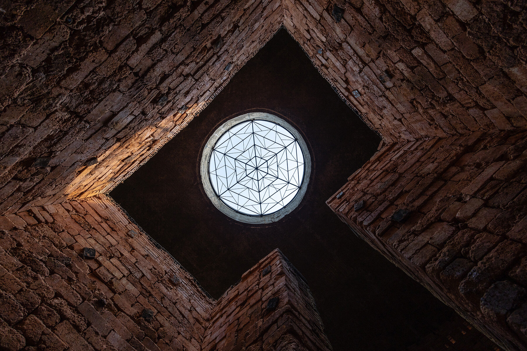 terra-cotta-workshop-designboom-full-5