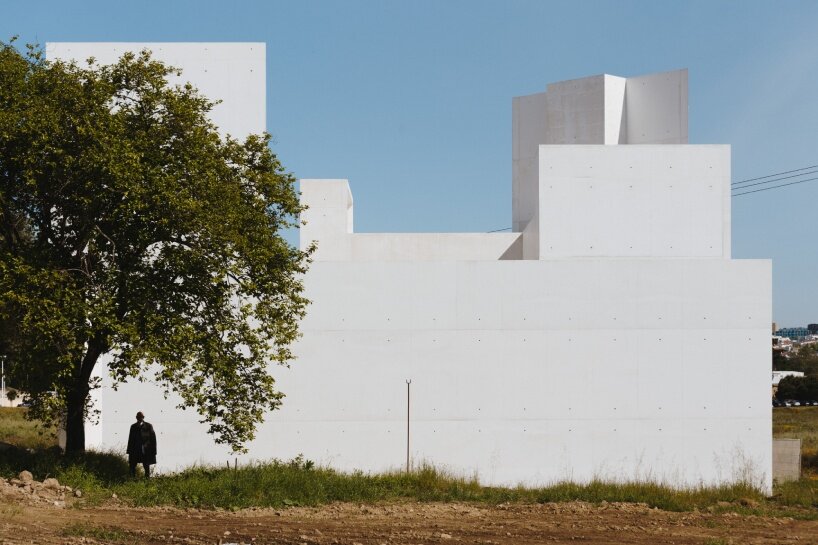 alvaro siza expands monastery and culture center in porto with modernist concrete courtyard