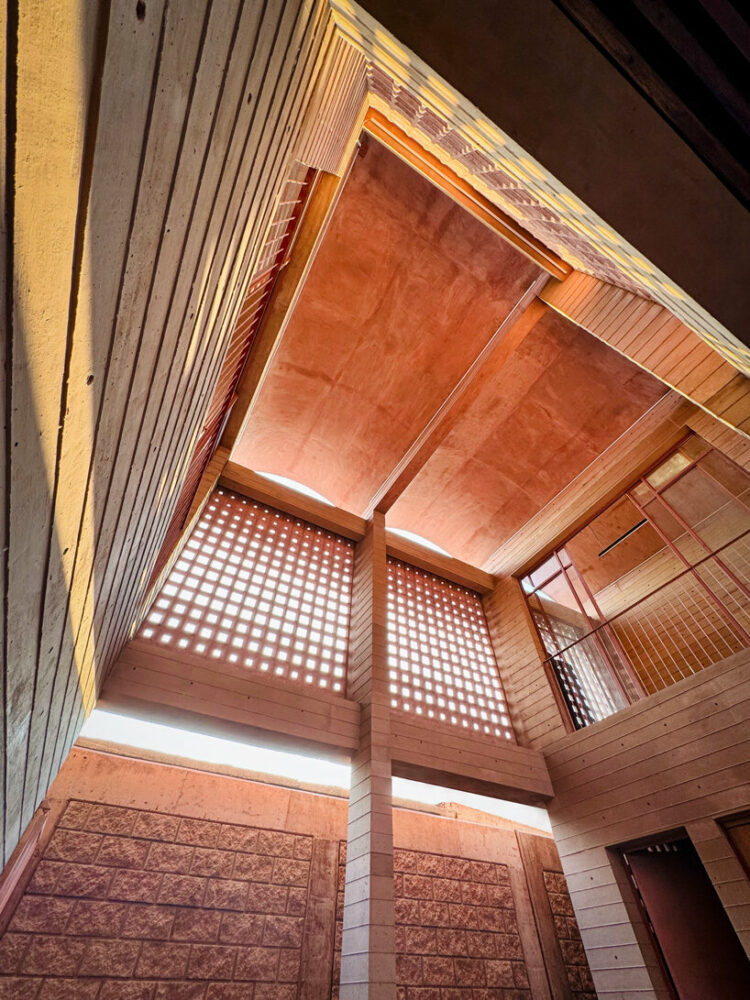 natural light floods the spaces from the top of the vaults