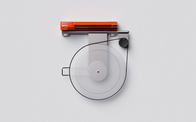 oscar olsson automatic wall-mounted turntable