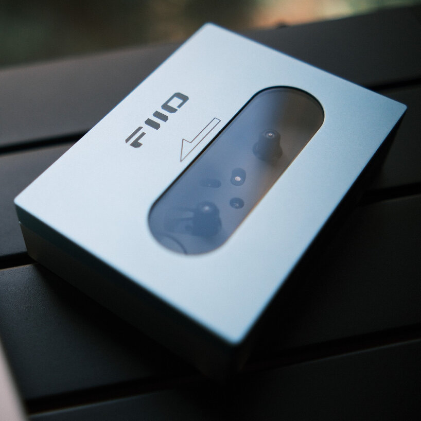 13 hours of playtime is what FiiO’s CP13 can offer to audio enthusiasts