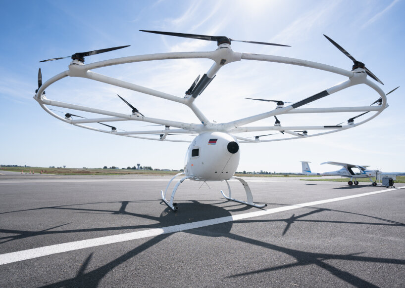 flying taxis paris 2024