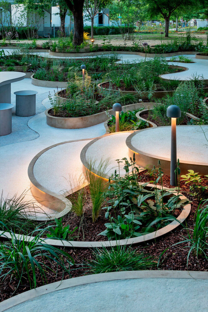 entry step details and light ingeration