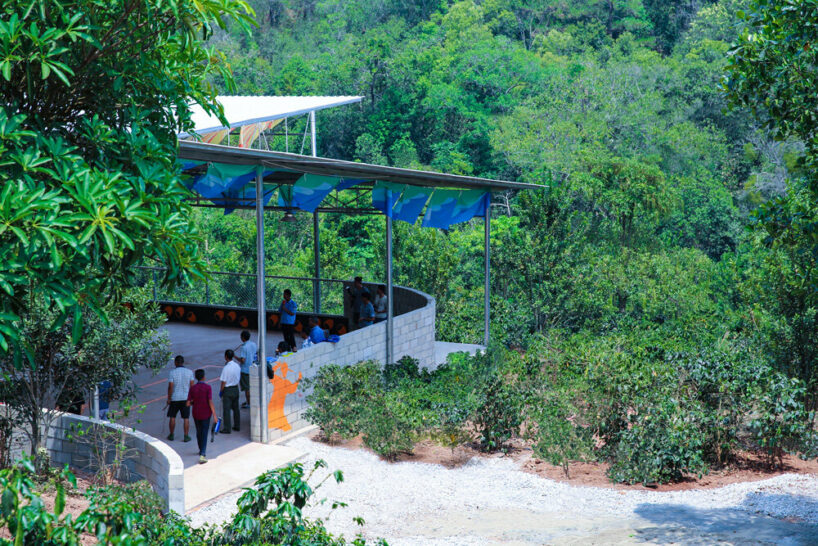 Flying Tops Arenas People's Architecture Office