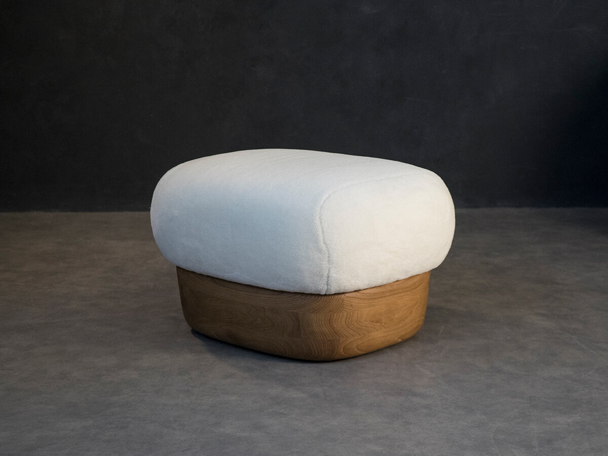 Raphael Navot, Acrostic Ottoman, 2021, image courtesy of Friedman Benda and Raphael Navot