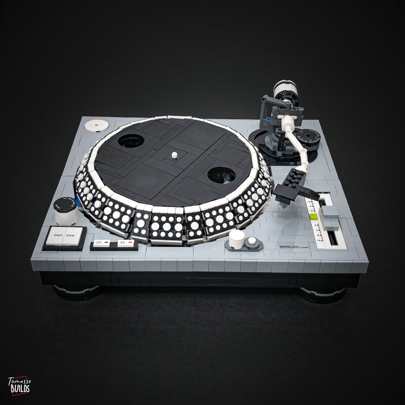 functional LEGO DJ turntable