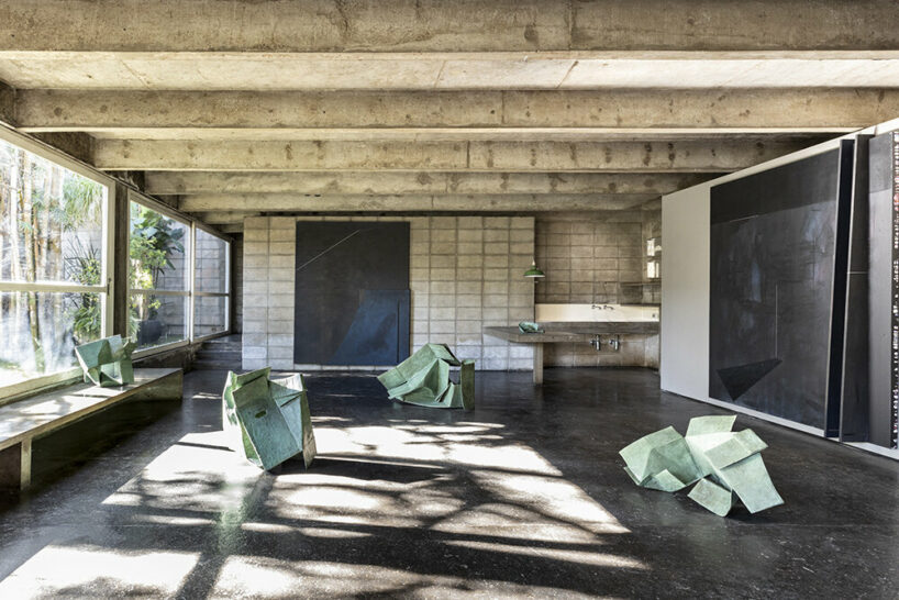 ABERTO/03 exhibition view at the Atelier House of Tomie Ohtake | image © Ruy Teixeira, courtesy ABERTO