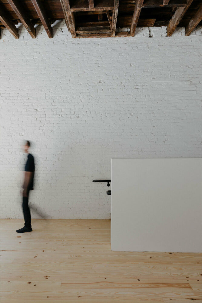 balancing structural integrity while still appearing as delicate as possible