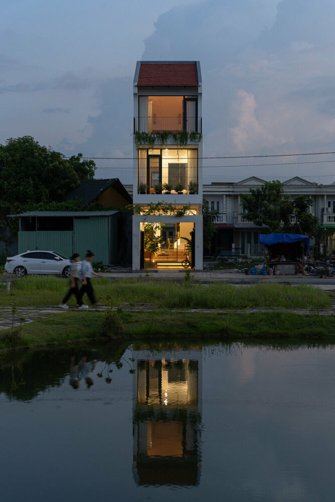 dual facades ensure maximum natural light