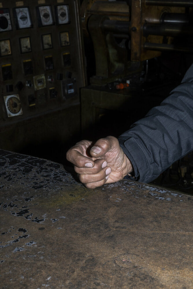 in the basement, the Turkish artist sets up a room where a functioning machine processes raw material