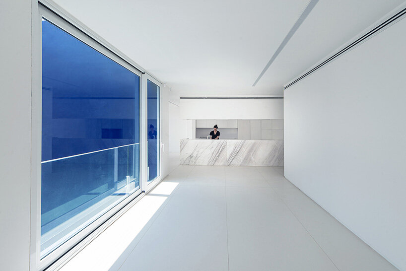 blue elements symbolize the sky