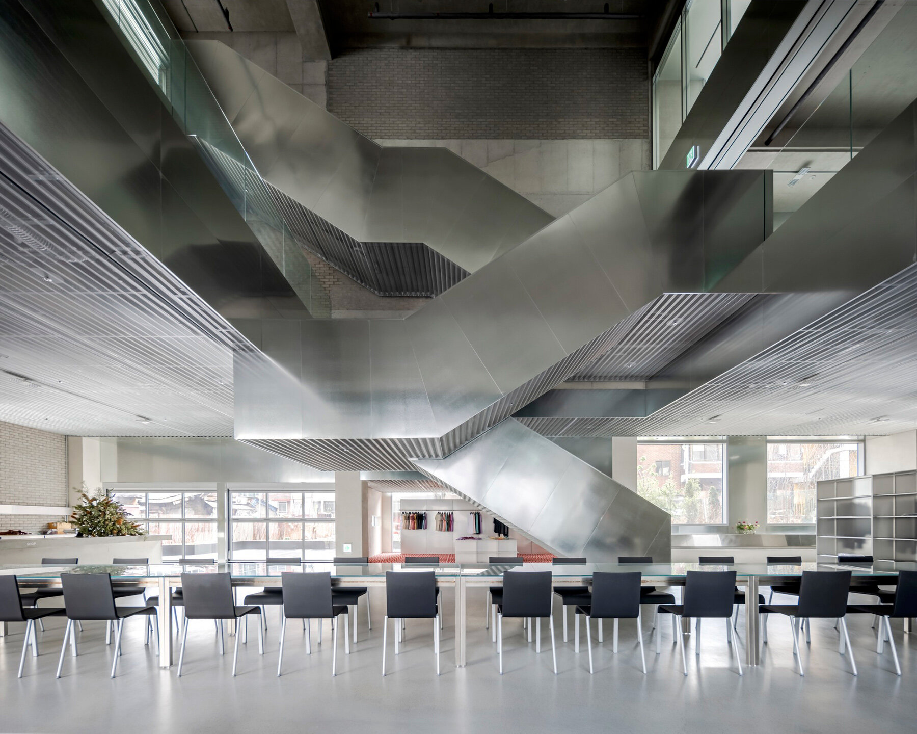 w-mission-headquarters-behet-bondzio-lin-architekten-designboom-06a