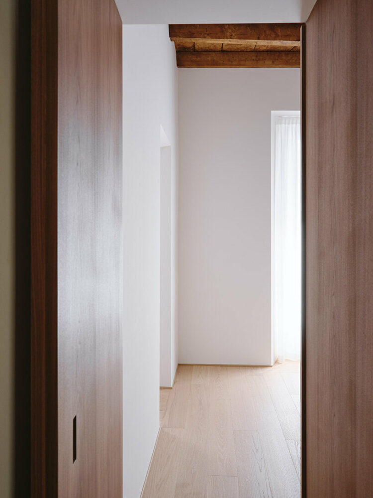 open floor plan allows for a fluid connection between the living room and kitchen