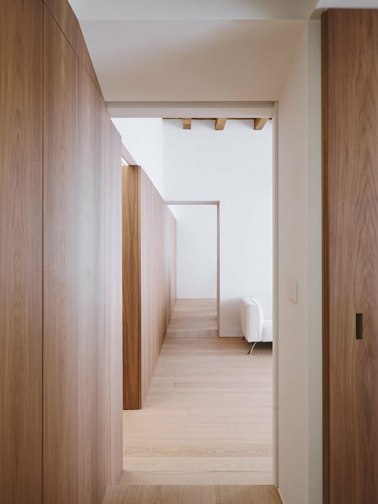 the apartment’s adaptable layout allows for easy reconfiguration to meet future needs