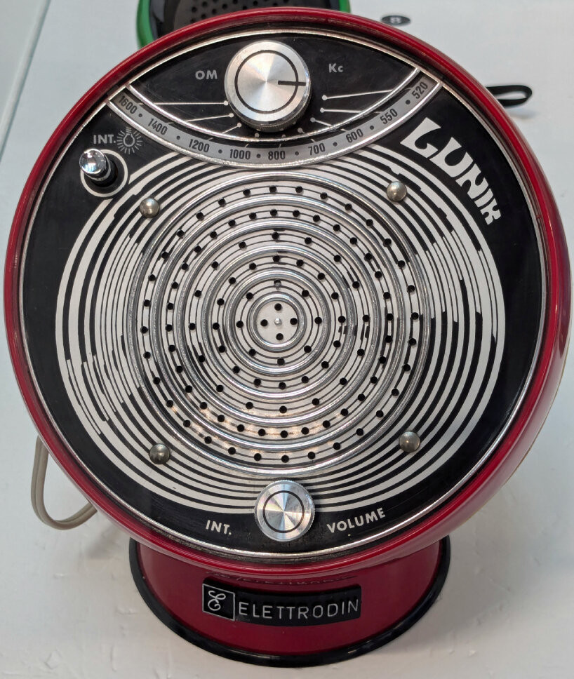 ADI museum radio design