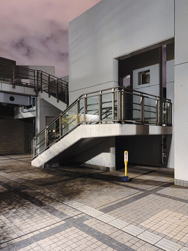 offering a meditative look at the urban environment