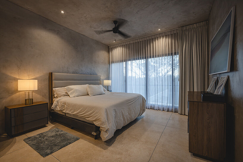 creating a sense of being immersed in nature