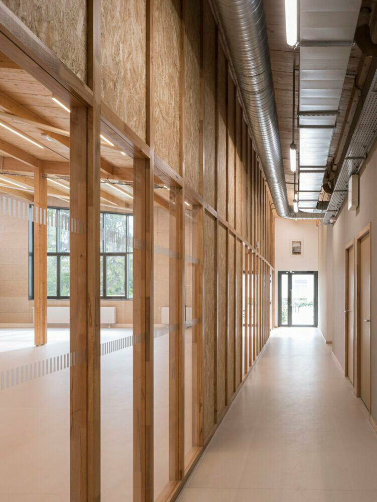 interior wood fiber coatings enhance thermal and acoustic comfort, contributing to a soothing environment