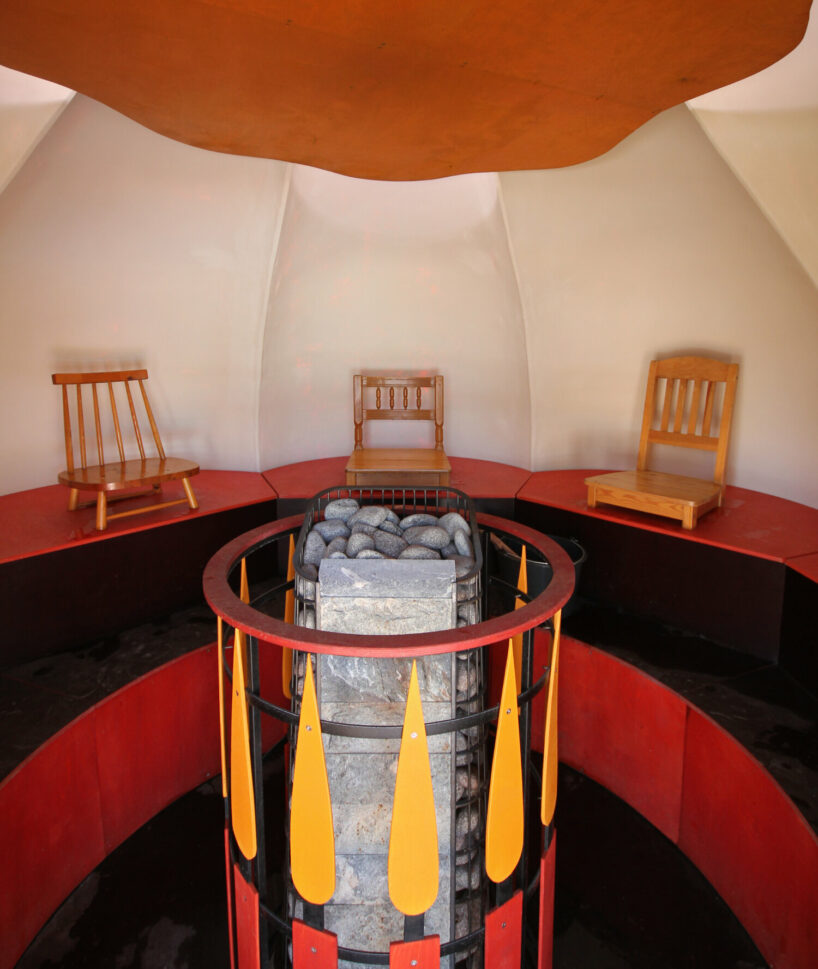 from garlic-shaped sauna to leaf house: inside jan-erik andersson's liveable artworks in turku