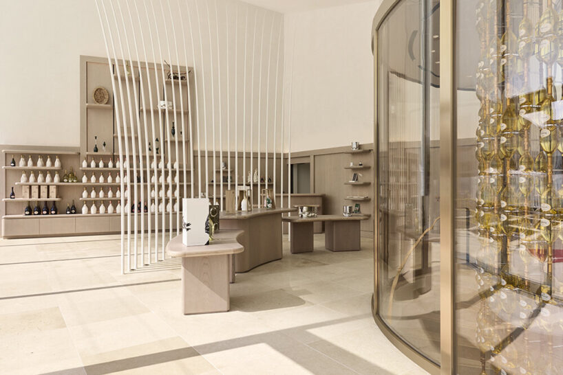 Nicolas Ruinart Pavilion boutique designed by Gwenaël Nicolas | image © Chloé Le Reste