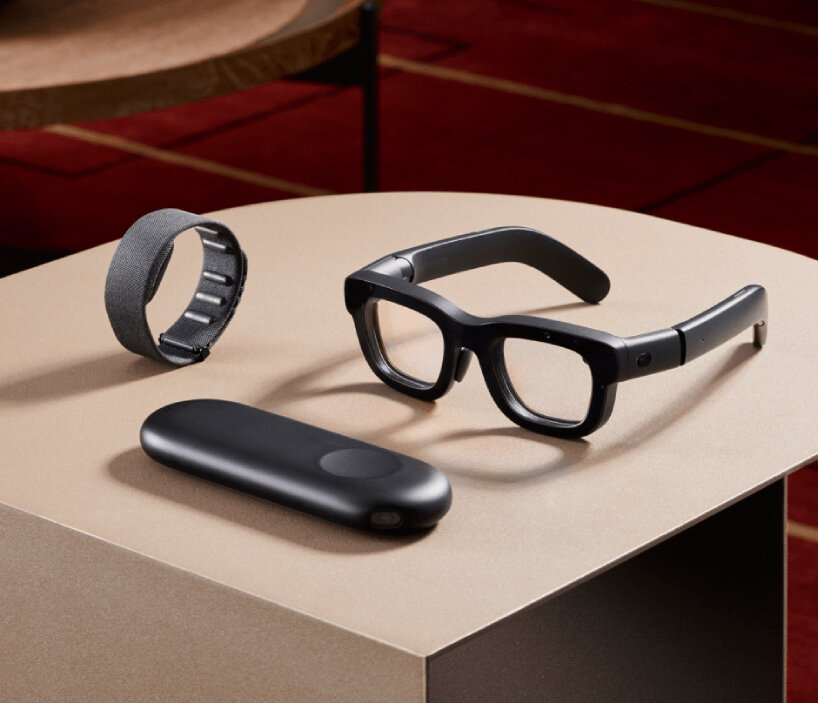 while Orion is dubbed hands-free, users still need to wear the included wristband