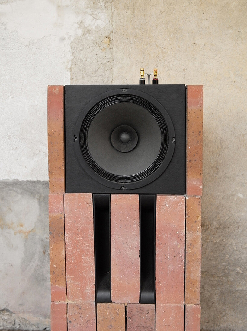 for desktop models, an acoustic reflector enables omnidirectional sound projection