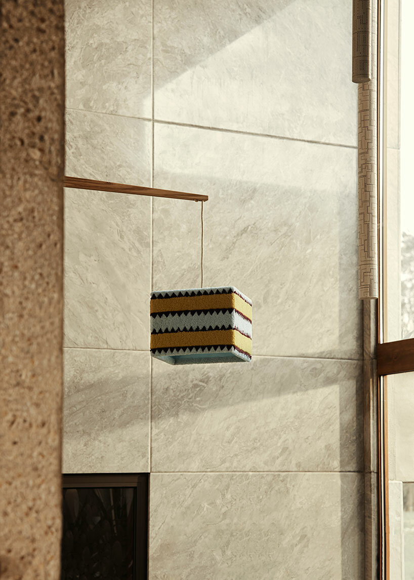 D19 Balance Arm Lamp with its instantly recognizable elongated, geometrical silhouette