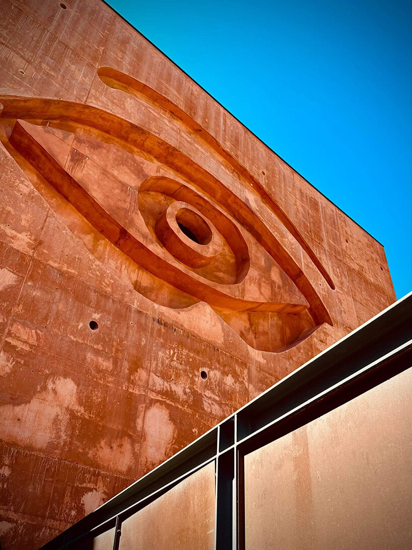 philippe starck almazara ronda