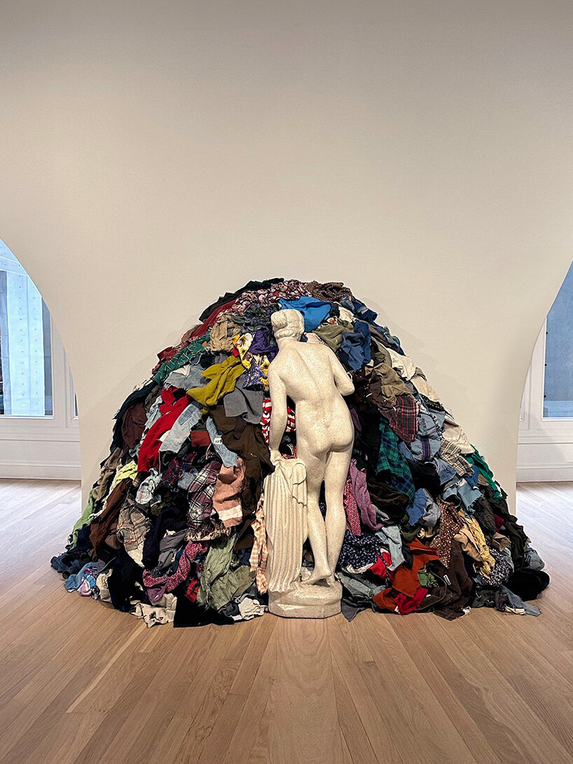 the exhibition contextualizes the legacy of Arte Povera | image © designboom