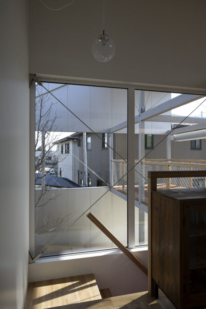 continuous outdoor spaces enhance privacy