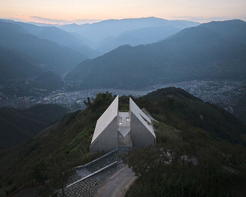 nujiang grand canyon bookstore