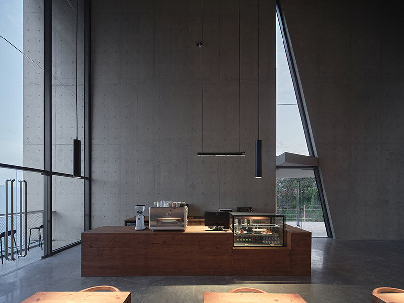 nujiang grand canyon bookstore