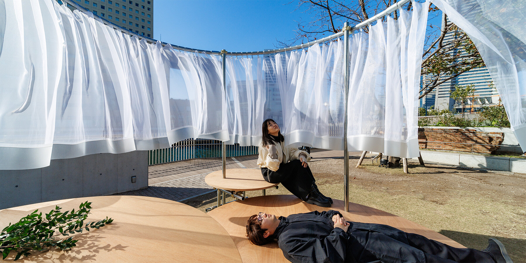 wind-light-organdie-curtains-icai-architects-street-furniture-japan-designboom-1800-02