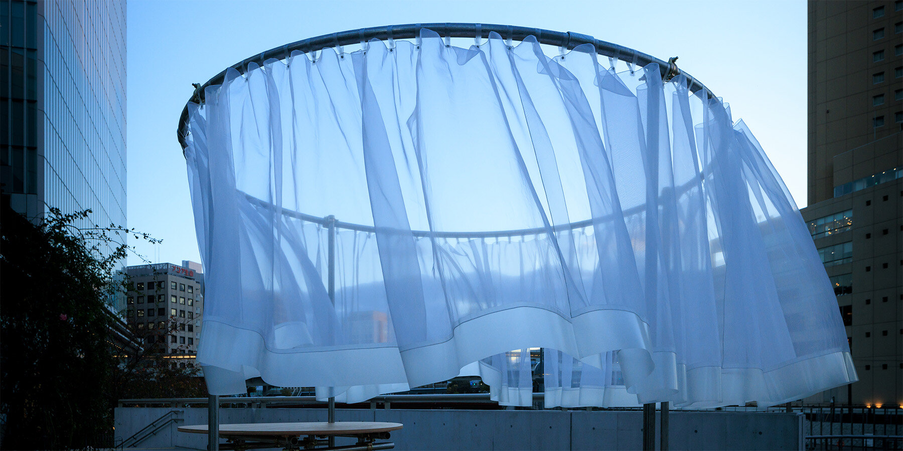 wind-light-organdie-curtains-icai-architects-street-furniture-japan-designboom-1800-03