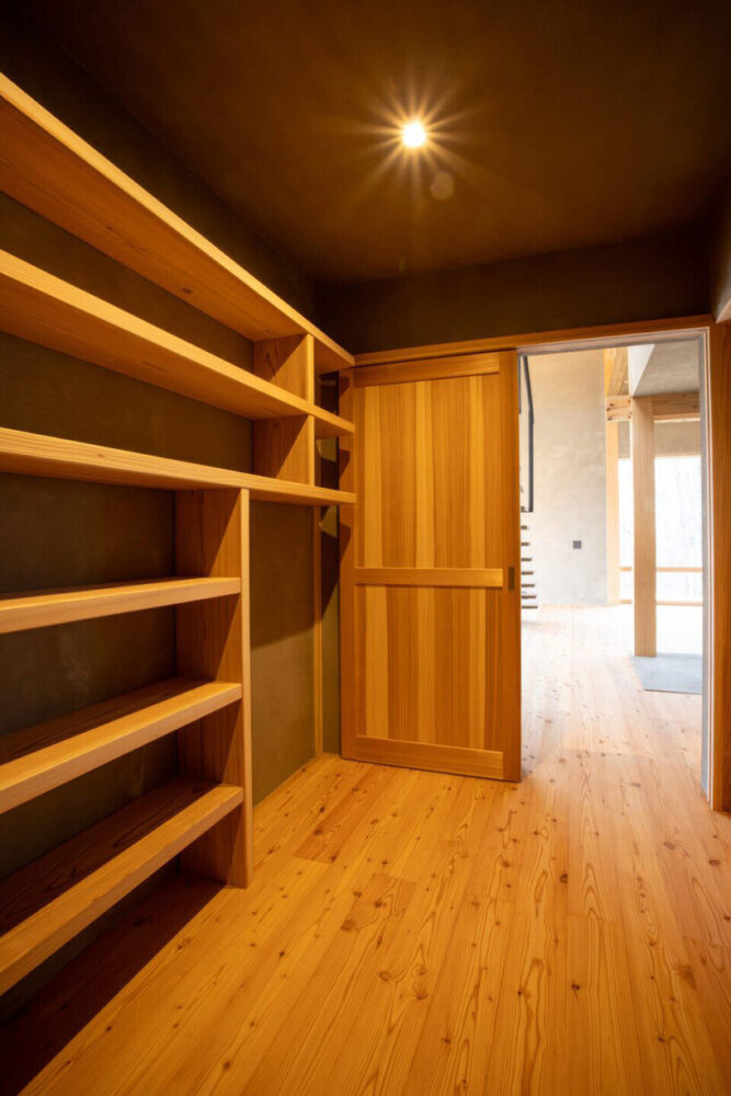 every detail contributes to the balance of the spatial composition