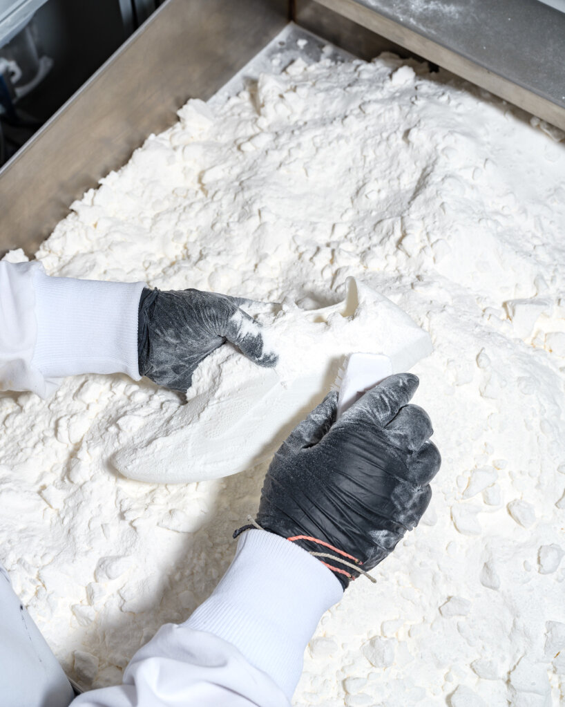 NIKE alastair philip wiper