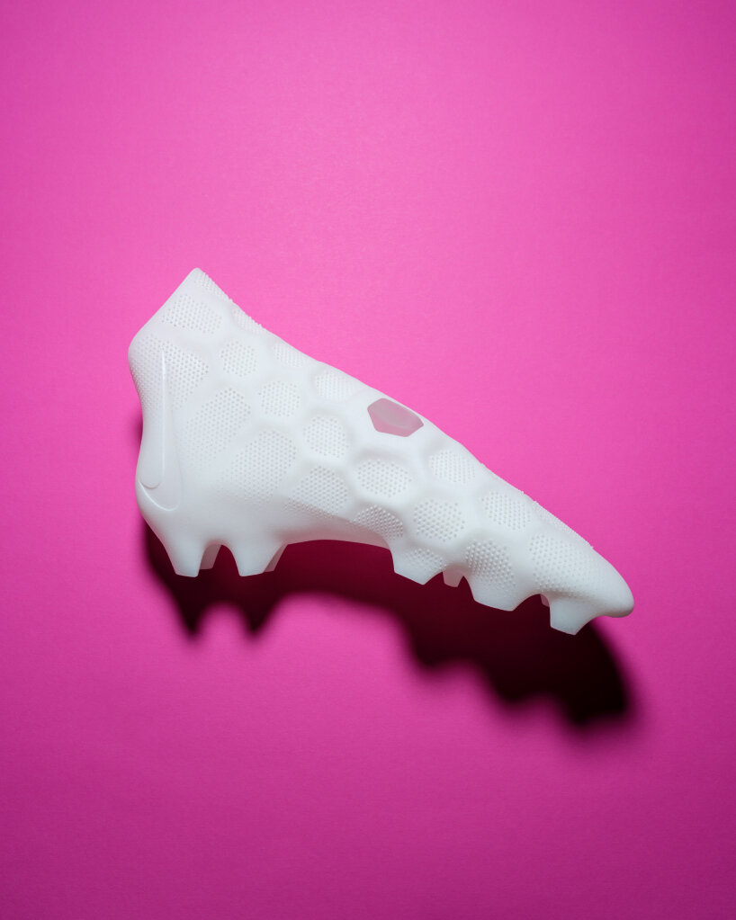 NIKE alastair philip wiper