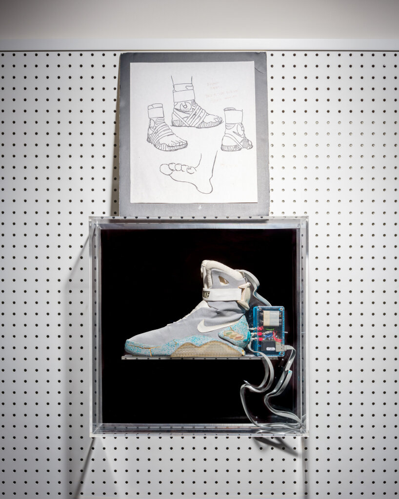 NIKE alastair philip wiper