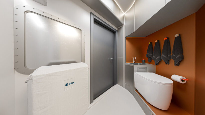 there’s an ‘airlock’ inside the training habitat, and it doubles as the hygiene room for the astronauts