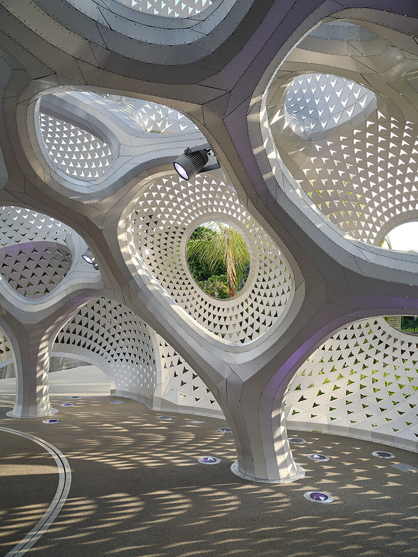 flowing lines and strategic lighting bring life to the aluminum shell 