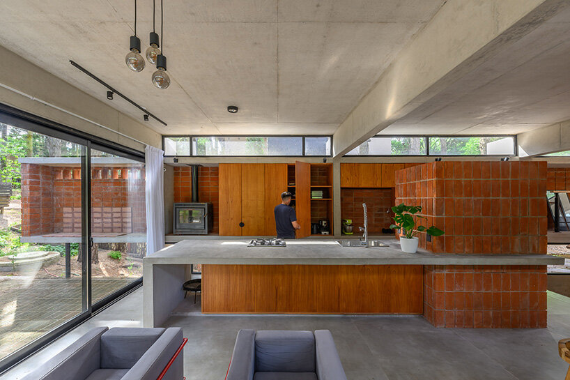 the architects revisit vernacular elements through a contemporary lens in Casa Fruto del Bosque