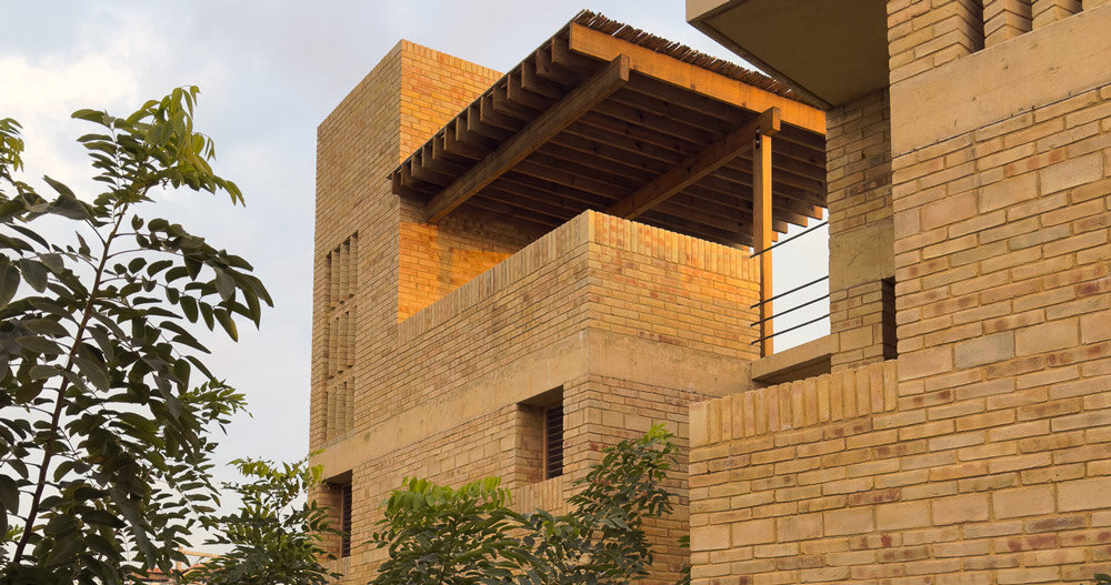 LA ARQUITECTURA DEL PATIO アントン・カピテル LA ARQUITECTURA DEL