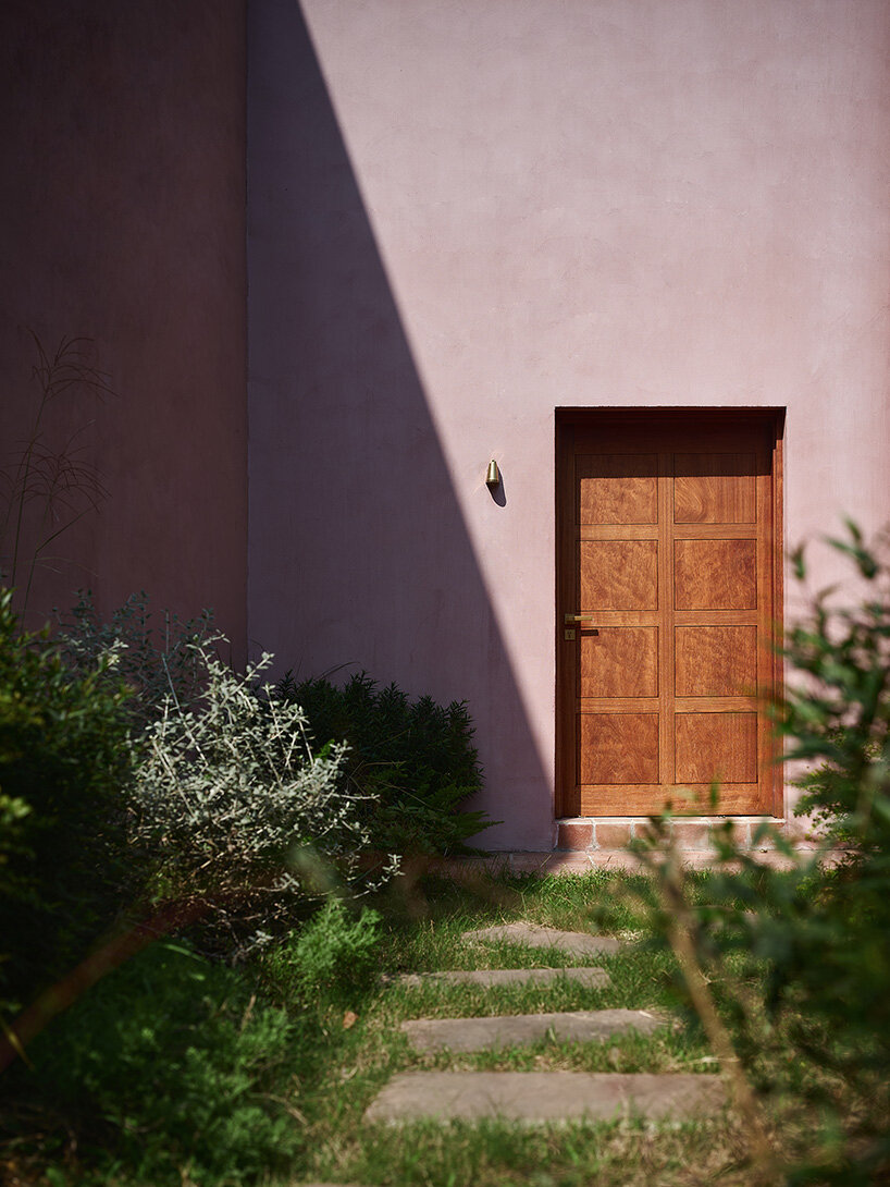 οne of the preserved metasequoia trees marks the entrance